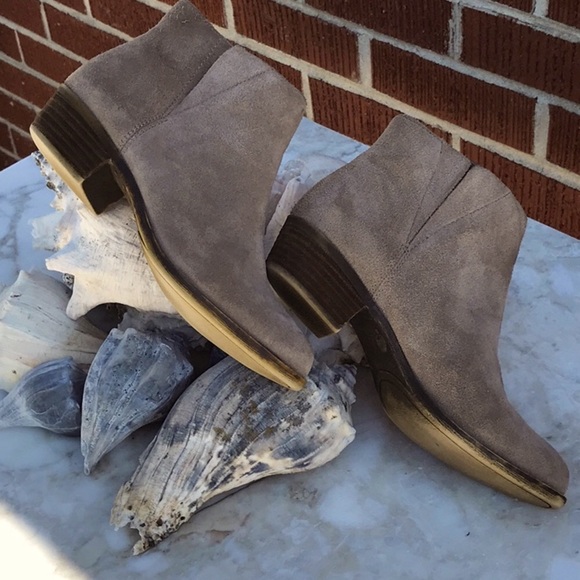 Lucky 🍀 Brand Pull On Tan Suede Ankle Boots Size 7 - Picture 9 of 16